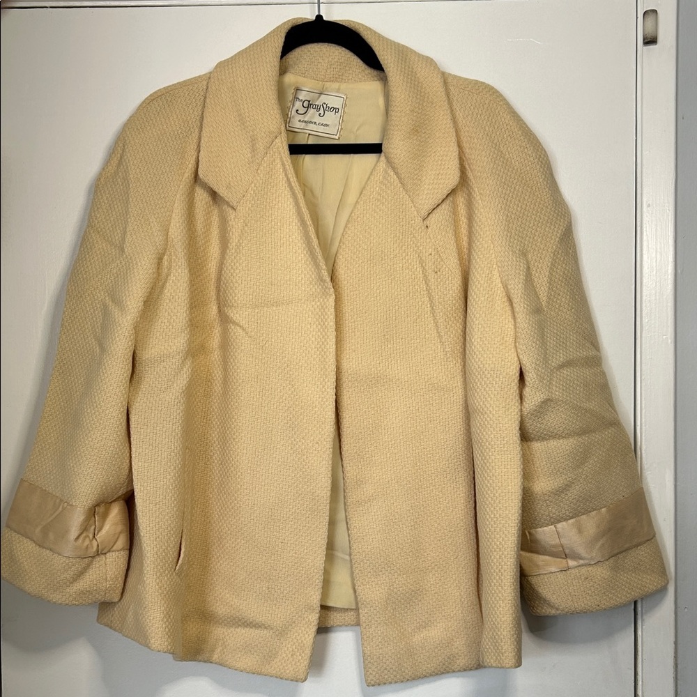 ForstmAnn The Gray Shop Butter Yellow 100% Virgin Wool Jacket Cape